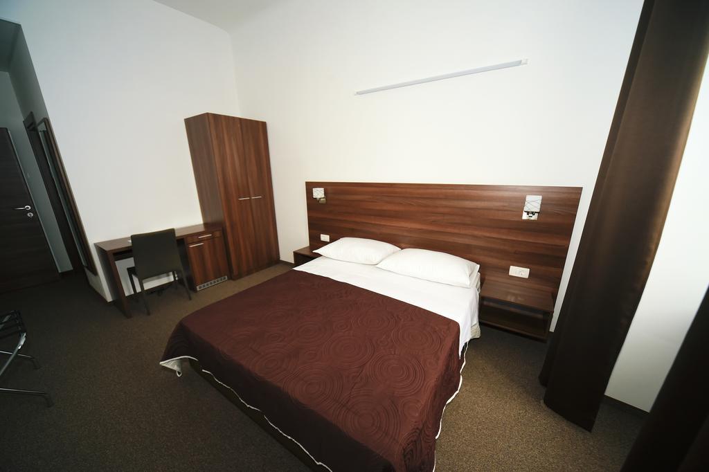 Riva Rooms Rijeka Room photo